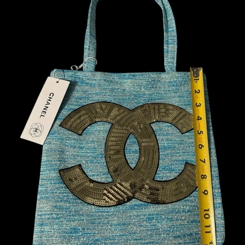 New In Bag Chanel VIP Blue & Metallic Gold Tweed Gold Sequin CC Tote Bag. - Picture 5 of 6